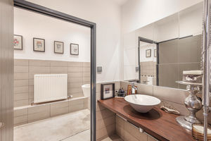 Photo 12- click for photo gallery